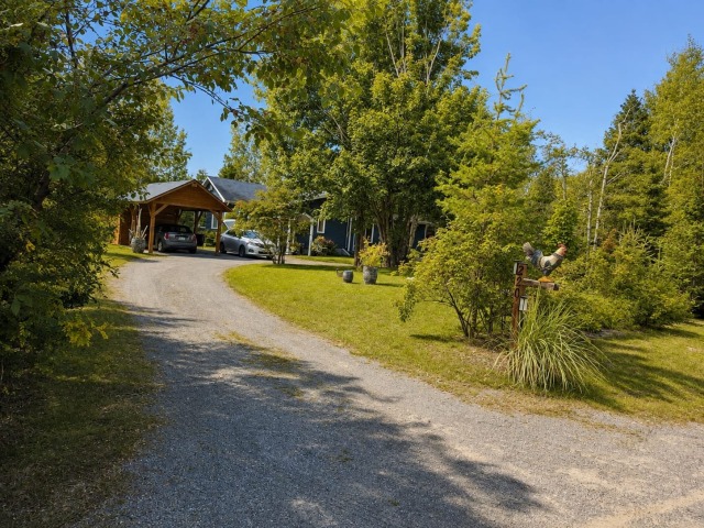Entrée extérieure — 220, Rue des Chalets, Saint-Honoré, G0V1L0, Saint-Honoré