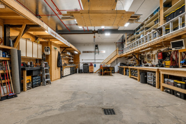 Garage — 452 - 456 Rue St-Sauveur, Québec