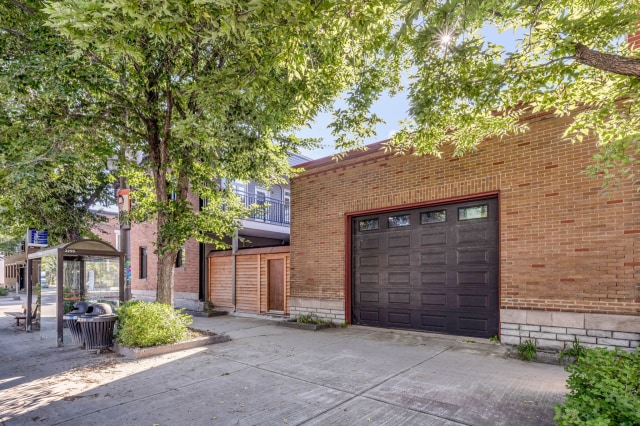 Garage — 452 - 456 Rue St-Sauveur, Québec