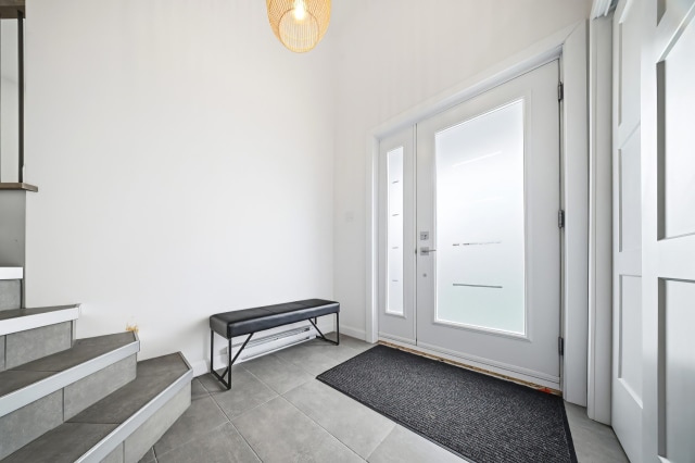 Hall d'entrée — 3365, Rue de la Vallée, Saguenay (Jonquière), G7S0M6, Saguenay (Jonquière)