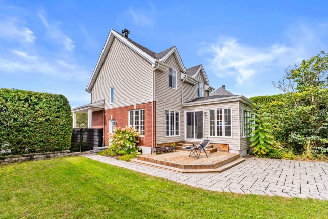 Cour — 311 Rue Ste-Marie, Sainte-Marthe-sur-le-Lac