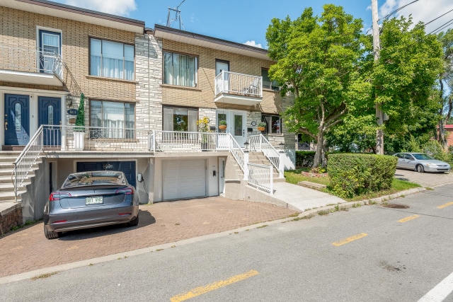 Façade — 5135 - 5137 Boul. Gouin E., Montréal