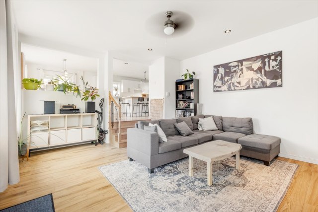 Salon — 620 Rue du Village, Shawinigan