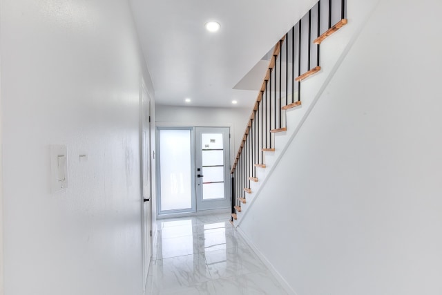 Hall d'entrée — 46 Boul. Laurentien, Repentigny