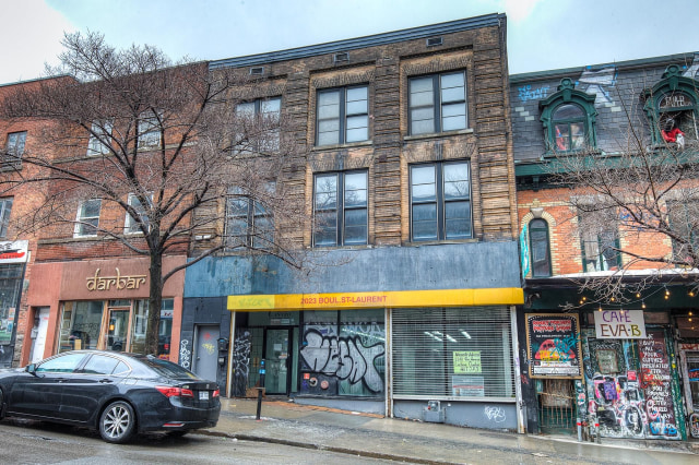 Façade — 2023 - 2025 Boul. St-Laurent, Montréal