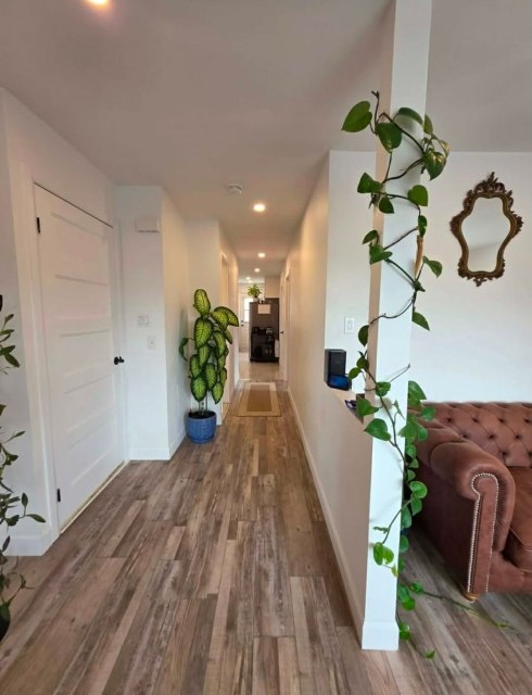Hall d'entrée — 759 Rue Gagné, Montréal