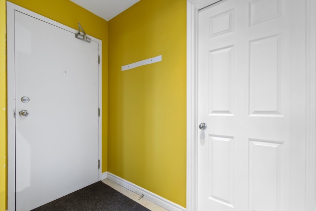 Hall d'entrée — 146 Rue de Lausanne, Gatineau