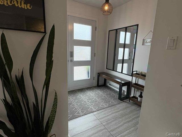 Hall d'entrée — 2299 Rue du Saphir, Saguenay