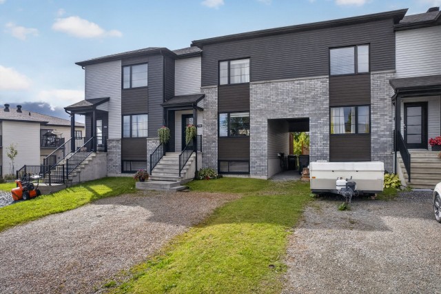 Façade — 724 Rue Mack-Sennett, Sherbrooke