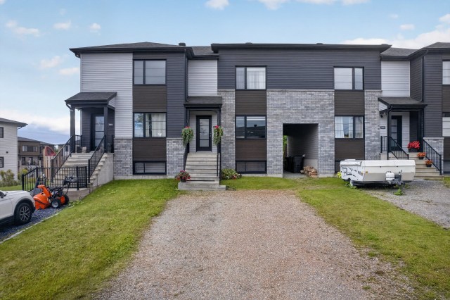 Façade — 724 Rue Mack-Sennett, Sherbrooke