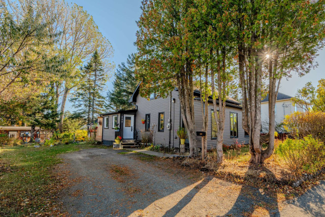 Façade — 433 Rue Cartier, Rimouski