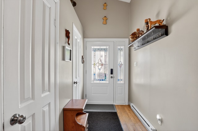 Hall d'entrée — 16 - 16A Rue Lanthier, Saint-André-Avellin