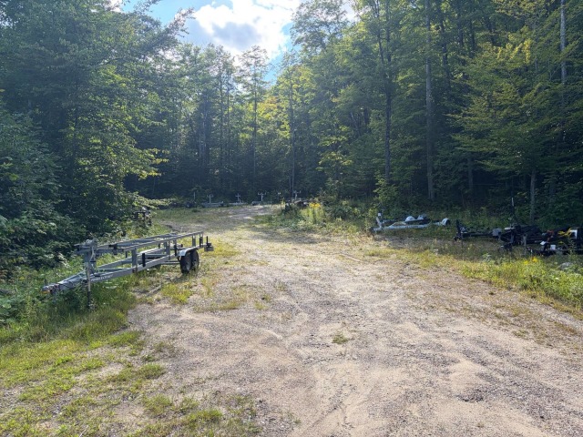 Terrain — Ch. du Tour-du-Lac, Lac-Simon