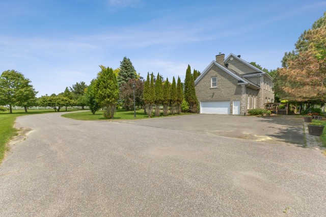 Garage — 918, Av. Lépine, Gatineau (Buckingham), J8M1M9, Gatineau (Buckingham)