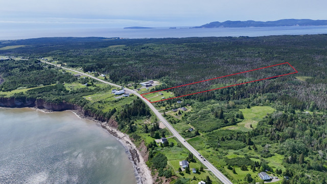 Photo aérienne — 1944 Route 132 E., Percé