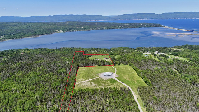Photo aérienne — 41, Av. McDonald, Gaspé, G4X2Y5, Gaspé