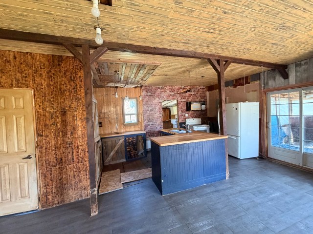Photo 4 — 1032, Boul. de York O., Gaspé, G4X2M6, Gaspé