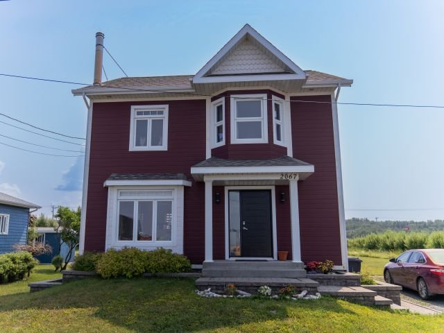 Façade — 2067 Rue de Matane-sur-Mer, Matane