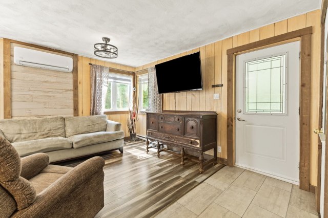 Salon — 14 Ch. du Lac-Jack, Mulgrave-et-Derry