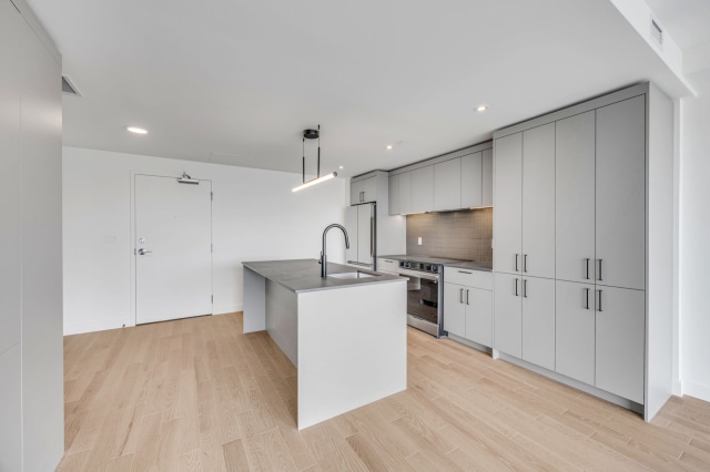 Photo 3 — 1300 Av. de Germain-des-Prés, Québec