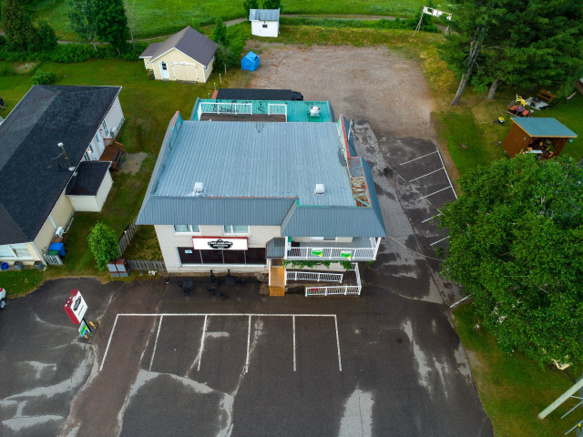 Photo aérienne — 150 - 150A Route 170, L'Anse-Saint-Jean