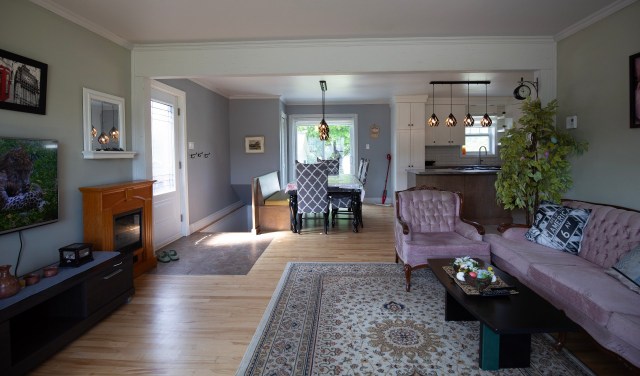 Salon — 52 Rue des Champs, La Malbaie