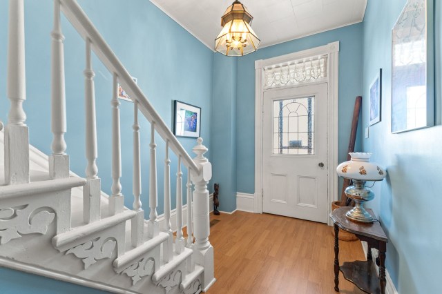 Hall d'entrée — 11 Rue Coulonge, Fort-Coulonge