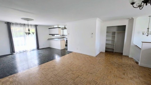 Salon — 997 Rue de la Pénombre, Québec
