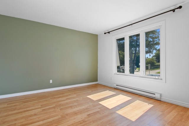Salon — 65 Rue de Turin, Gatineau