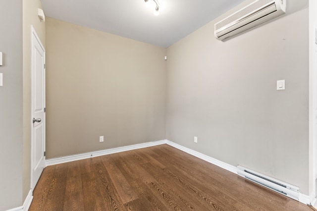 Salle à manger — 20 Rue de Munich, Gatineau