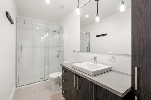Salle de bains — 1394 Rue Pierre-Launière, Trois-Rivières
