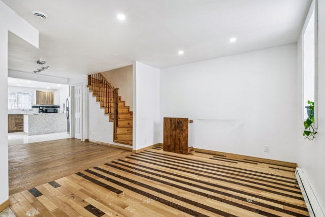 Salon — 232 25e Avenue, Montréal