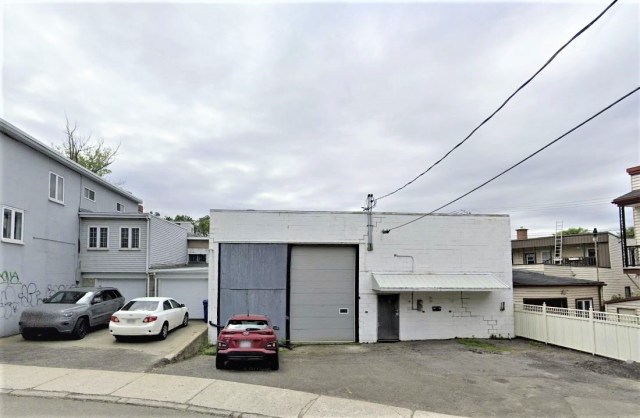 Garage — 334 Rue St-Vallier O., Québec