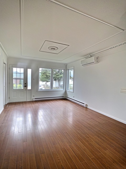 Salon — 531 21e Avenue, Shawinigan