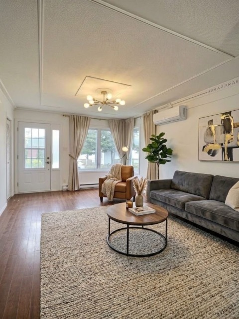 Salon — 531 21e Avenue, Shawinigan