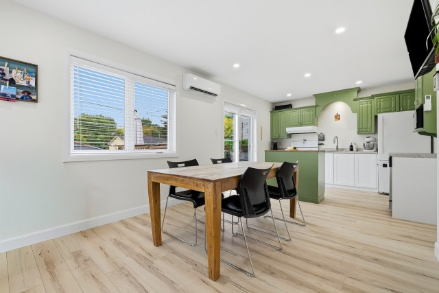 Salle à manger — 44 43e Avenue, Saint-Blaise-sur-Richelieu