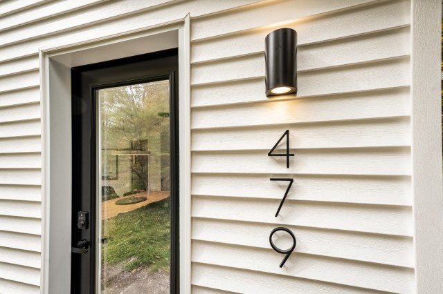 Outdoor entrance — 479 Ch. North, Austin