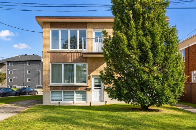Façade — 20 - 22 Rue Rolland, Salaberry-de-Valleyfield