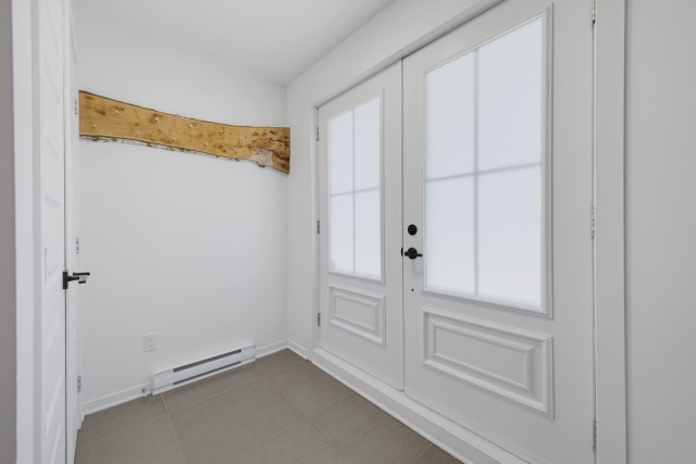 Hall d'entrée — 9715 Rue Yvon-Paiement, Mirabel
