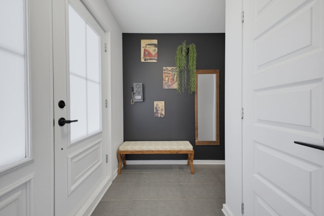 Hall d'entrée — 9715 Rue Yvon-Paiement, Mirabel