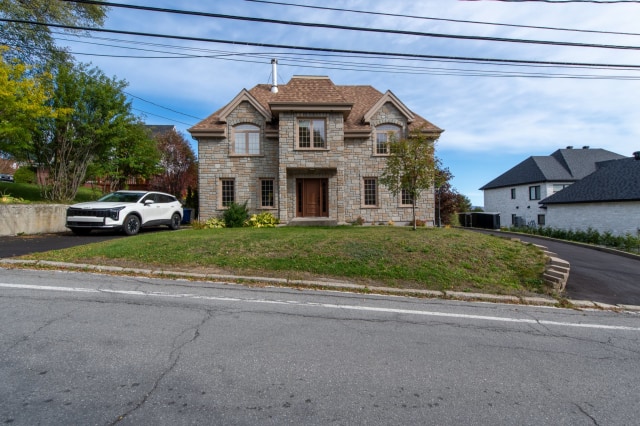 Façade — 12 Rue Wakeham, Gaspé