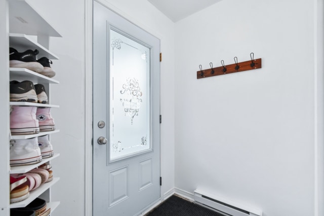 Hall d'entrée — 150 Rue J.-C.-Wilson, Saint-Jérôme