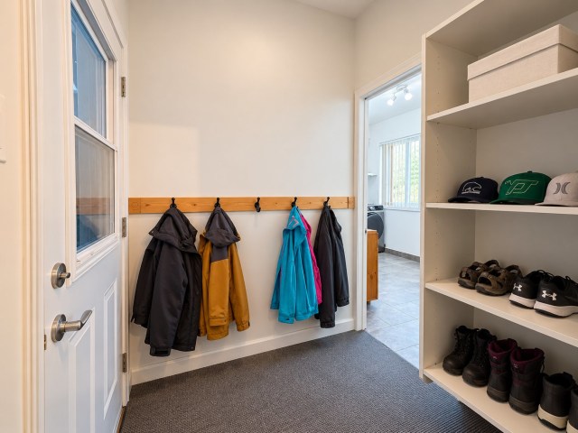 Hall d'entrée — 379 Rue Nil-Boucher, Saint-Ambroise