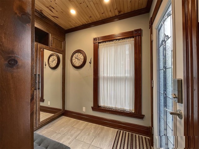 Hall d'entrée — 18 Rue Codaire, Saint-Paul-d'Abbotsford