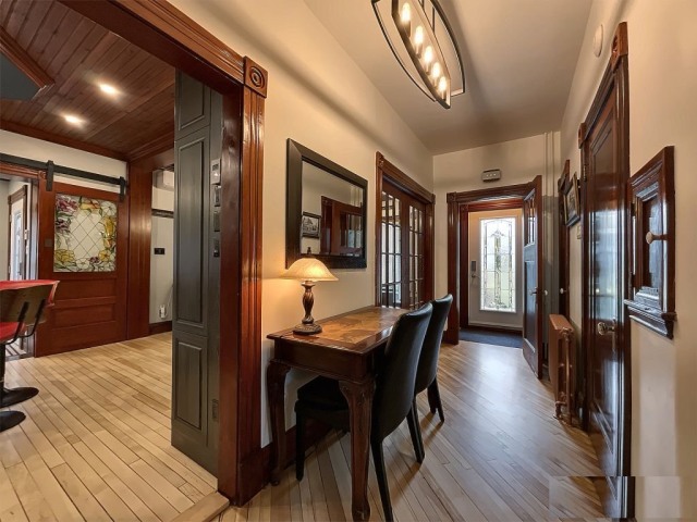 Corridor — 18 Rue Codaire, Saint-Paul-d'Abbotsford