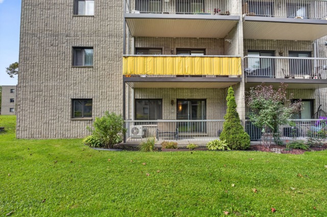 Balcon — 3545 Ch. Ste-Foy, Québec
