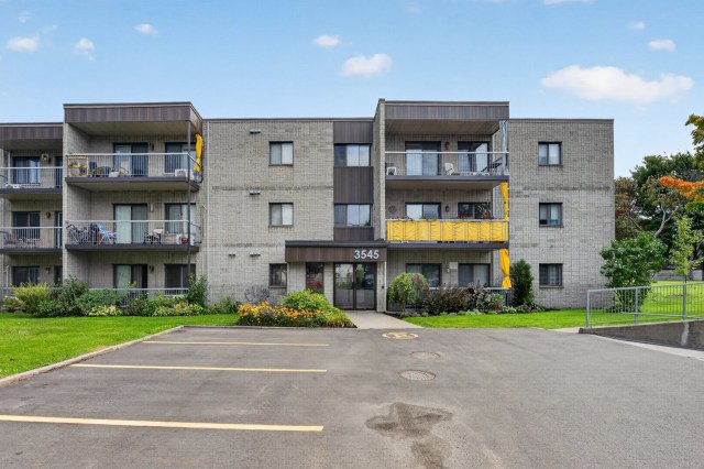 Façade — 3545 Ch. Ste-Foy, Québec