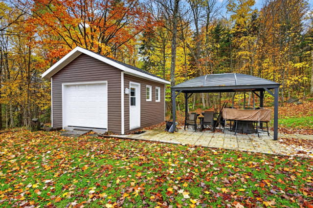 Garage — 105 Rue des Scarabées, Saint-Raymond