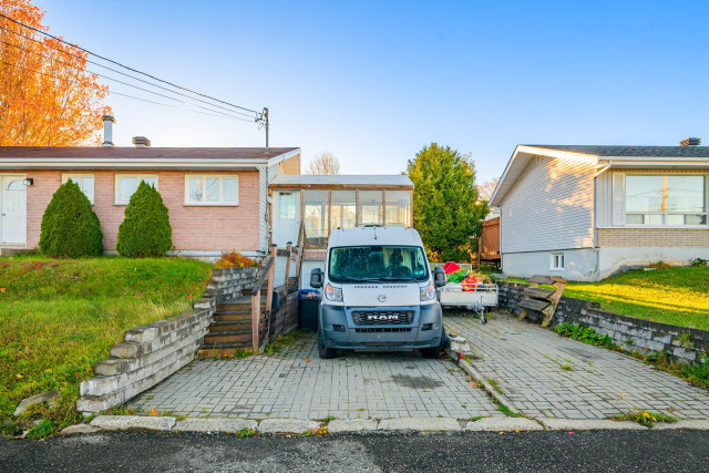 Façade — 867 Rue Arpin, Rimouski