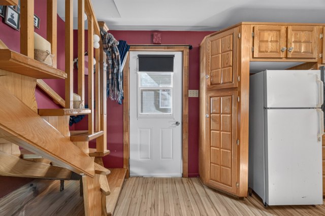 Hall d'entrée — 10 - 10B Rue Bérubé, Témiscouata-sur-le-Lac